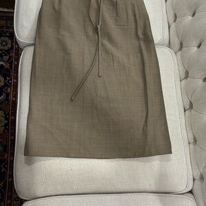 Carlisle Elegant Tan Pencil Skirt